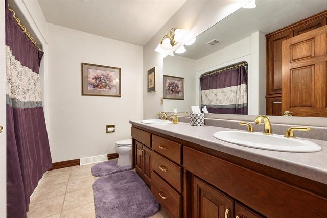 2879 SWEETFERN DRIVE, Green Bay, WI 54313