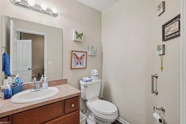 25920 Ashby Drive, Harrison Twp, MI 48045