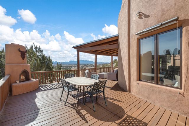 769 Camino Los Abuelos, Galisteo, NM 87540