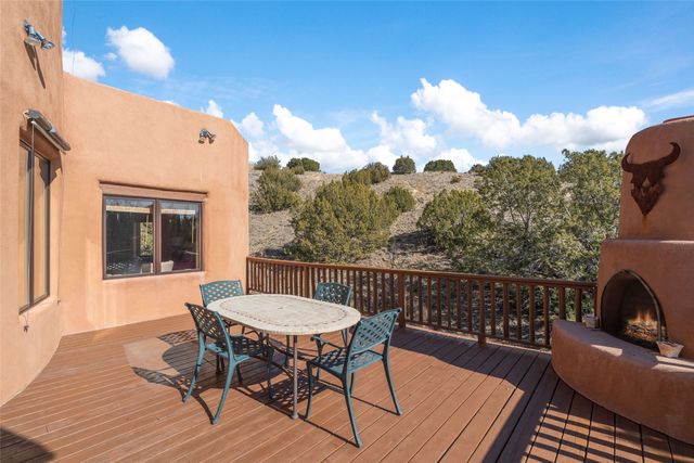 769 Camino Los Abuelos, Galisteo, NM 87540
