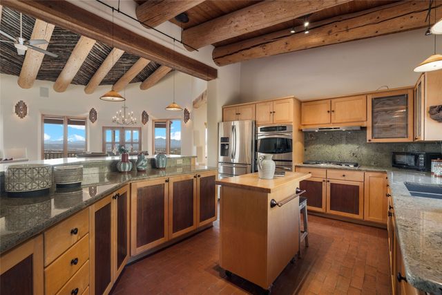 769 Camino Los Abuelos, Galisteo, NM 87540