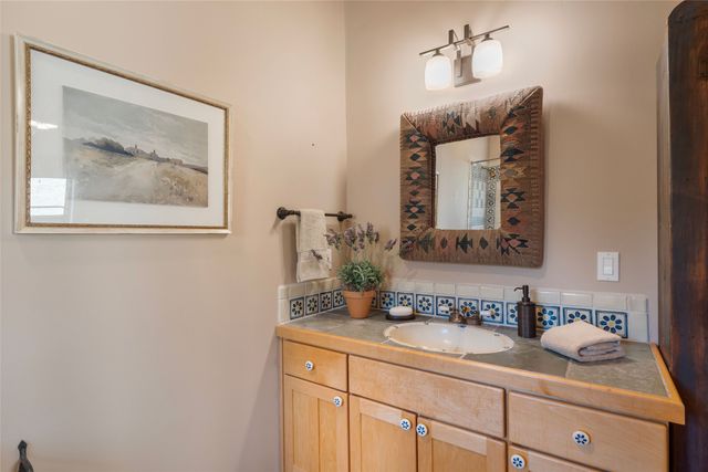 769 Camino Los Abuelos, Galisteo, NM 87540