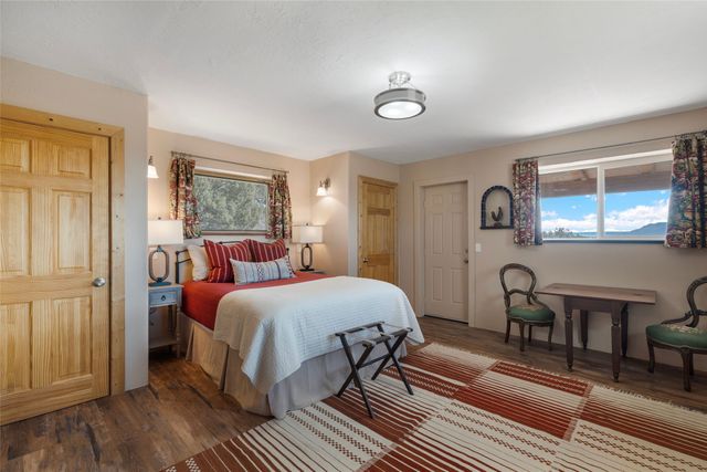 769 Camino Los Abuelos, Galisteo, NM 87540