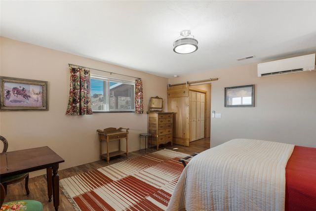 769 Camino Los Abuelos, Galisteo, NM 87540