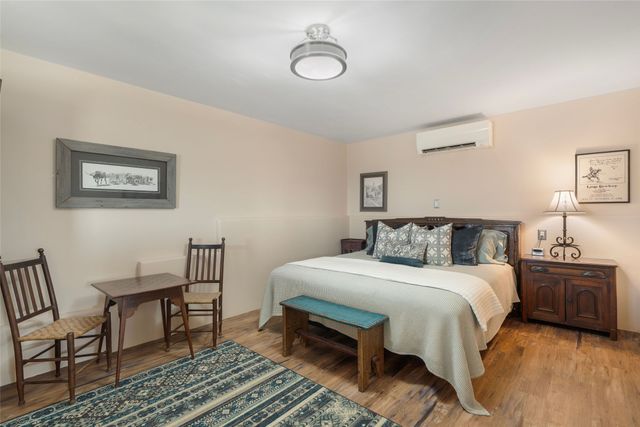 769 Camino Los Abuelos, Galisteo, NM 87540