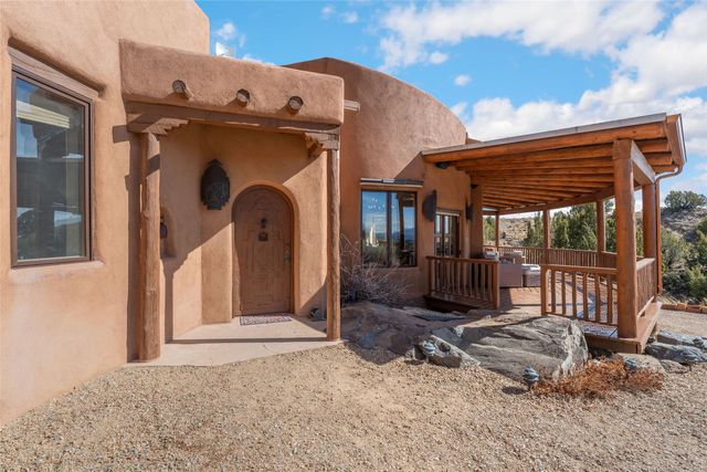 769 Camino Los Abuelos, Galisteo, NM 87540
