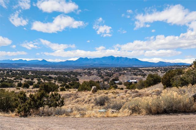 769 Camino Los Abuelos, Galisteo, NM 87540