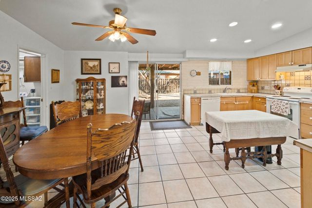 1812 N Arcadia Avenue, Tucson, AZ 85712