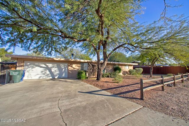 1812 N Arcadia Avenue, Tucson, AZ 85712