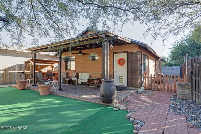 1812 N Arcadia Avenue, Tucson, AZ 85712