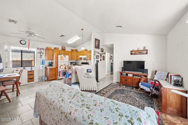 1812 N Arcadia Avenue, Tucson, AZ 85712