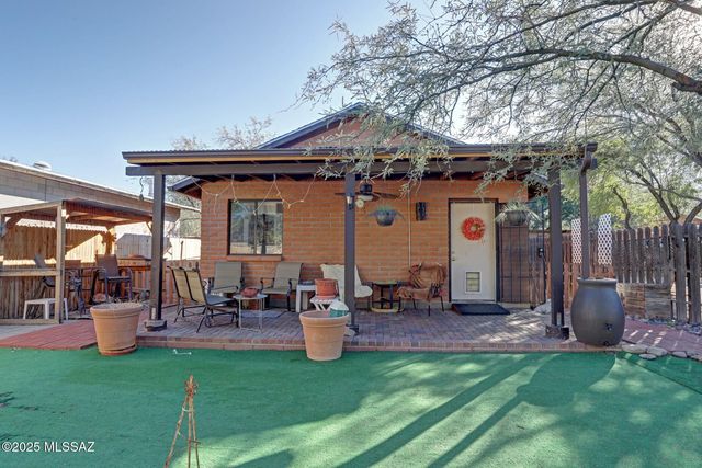 1812 N Arcadia Avenue, Tucson, AZ 85712