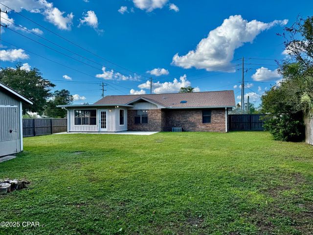 1105 W 19th Street, Lynn Haven, FL 32444