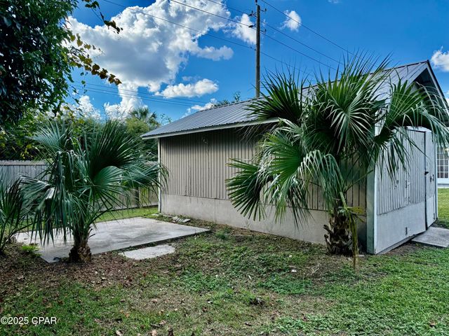 1105 W 19th Street, Lynn Haven, FL 32444