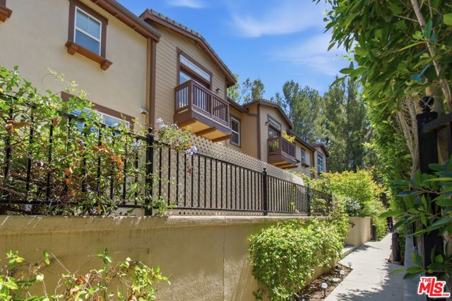 732 Tennis Club Lane, Thousand Oaks, CA 91360