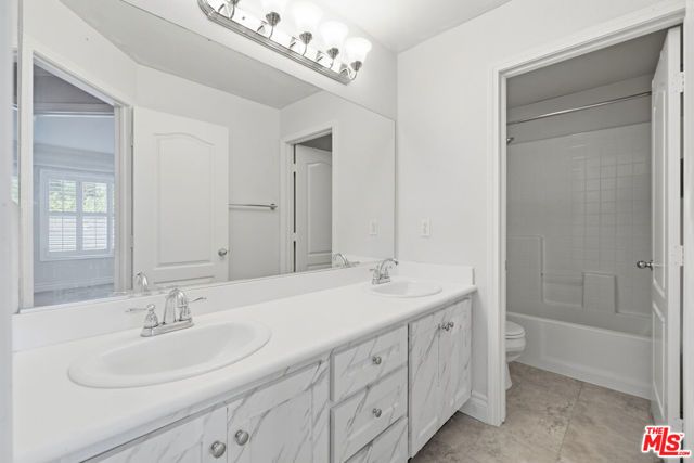 732 Tennis Club Lane, Thousand Oaks, CA 91360