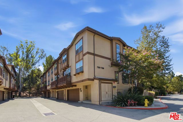 732 Tennis Club Lane, Thousand Oaks, CA 91360