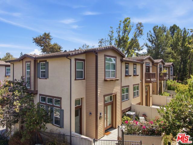 732 Tennis Club Lane, Thousand Oaks, CA 91360