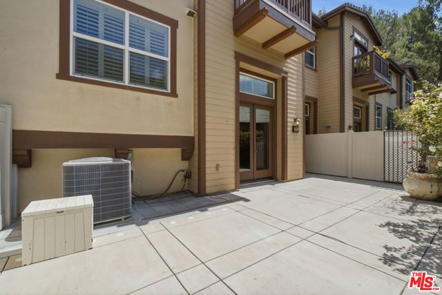 732 Tennis Club Lane, Thousand Oaks, CA 91360