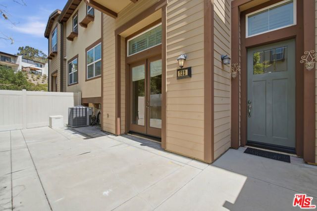 732 Tennis Club Lane, Thousand Oaks, CA 91360