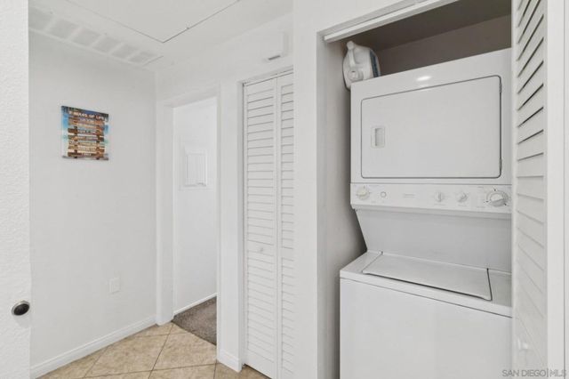 2220 Camino De La Reina 302, San Diego, CA 92108