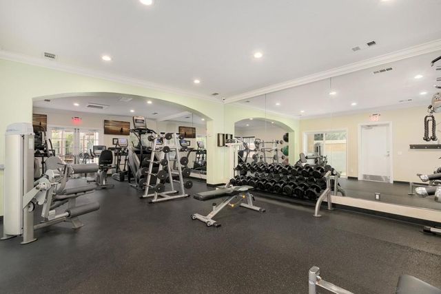 2220 Camino De La Reina 302, San Diego, CA 92108