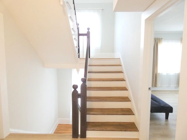 5 Kenwood St 3, Somerville, MA 02144