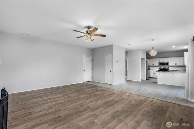 15708 104th Avenue SE, Yelm, WA 98597