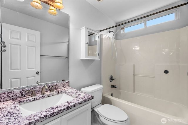 15708 104th Avenue SE, Yelm, WA 98597