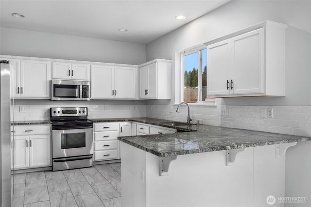 15708 104th Avenue SE, Yelm, WA 98597