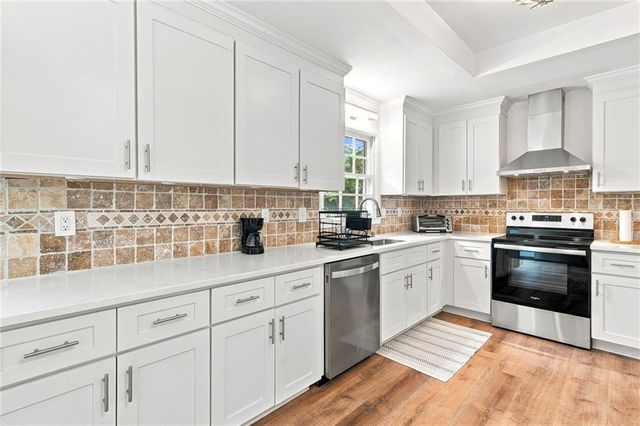 120 Deerwood Circle SE, Smyrna, GA 30082
