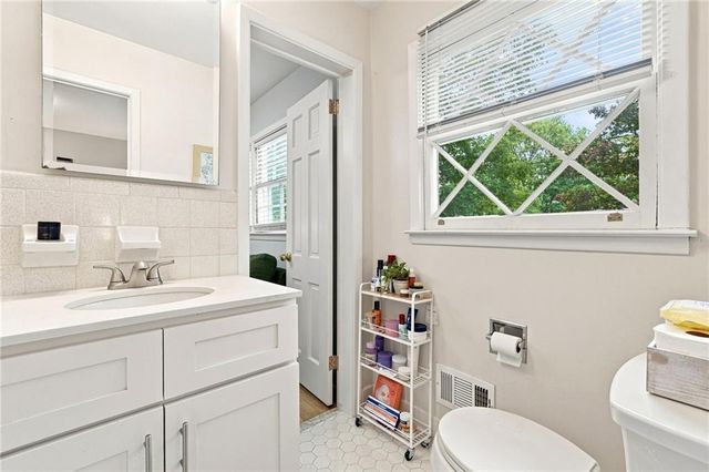 120 Deerwood Circle SE, Smyrna, GA 30082