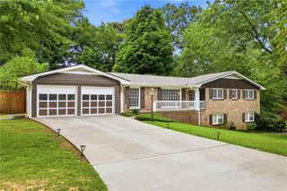120 Deerwood Circle SE, Smyrna, GA 30082