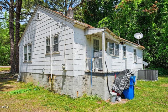 399 Army Road, Raeford, NC 28376