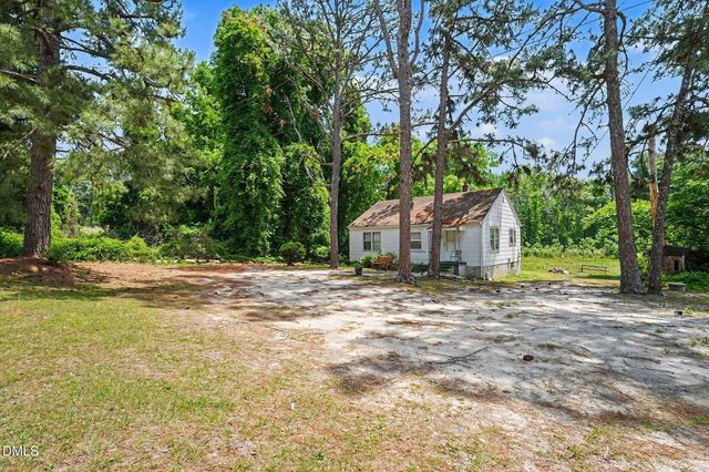 399 Army Road, Raeford, NC 28376