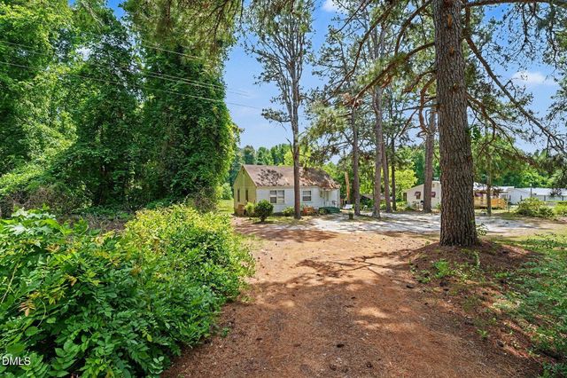 399 Army Road, Raeford, NC 28376
