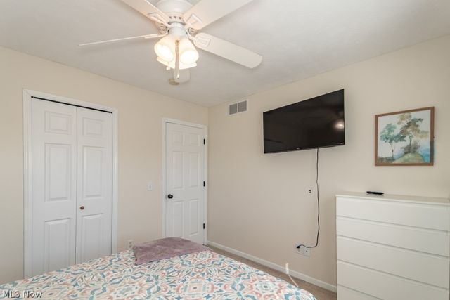 1999 Beringer Place, Harpersfield, OH 44041