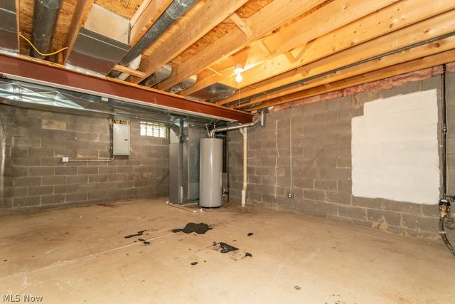 1999 Beringer Place, Harpersfield, OH 44041