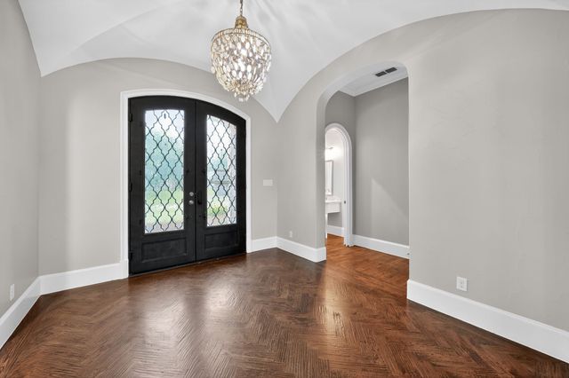 230 Oak Tree Drive, Waxahachie, TX 75165