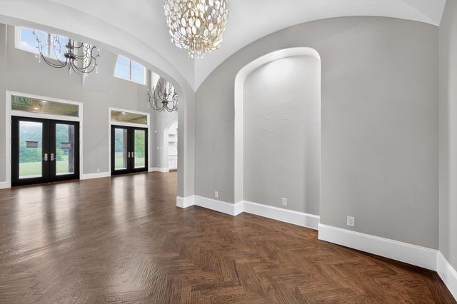 230 Oak Tree Drive, Waxahachie, TX 75165