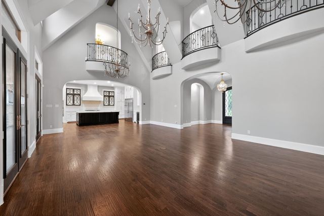 230 Oak Tree Drive, Waxahachie, TX 75165