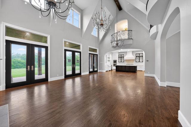 230 Oak Tree Drive, Waxahachie, TX 75165