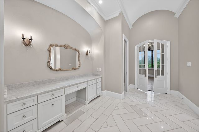 230 Oak Tree Drive, Waxahachie, TX 75165
