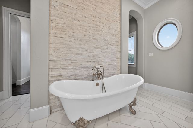 230 Oak Tree Drive, Waxahachie, TX 75165