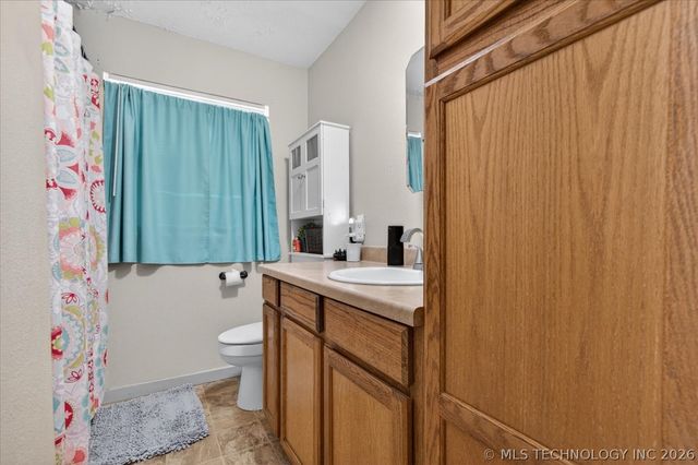 420 NW Lahoma Drive, Bartlesville, OK 74003