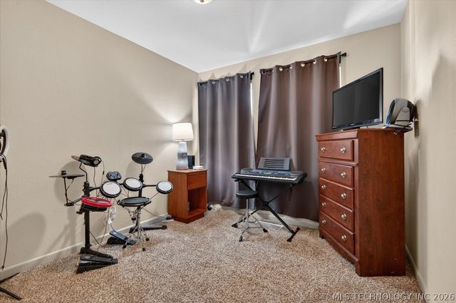 420 NW Lahoma Drive, Bartlesville, OK 74003