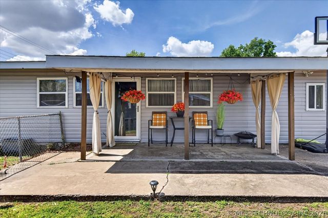 420 NW Lahoma Drive, Bartlesville, OK 74003