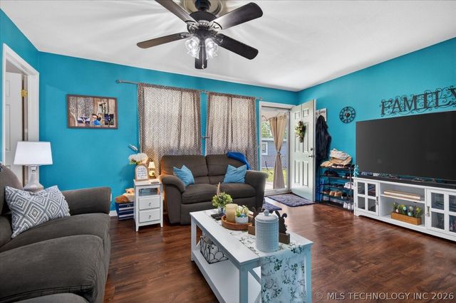 420 NW Lahoma Drive, Bartlesville, OK 74003