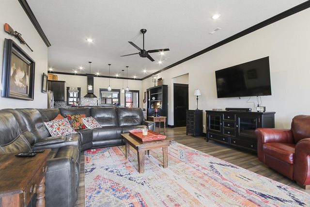 17950 N OLD NUMBER 7, Sturgeon, MO 65284