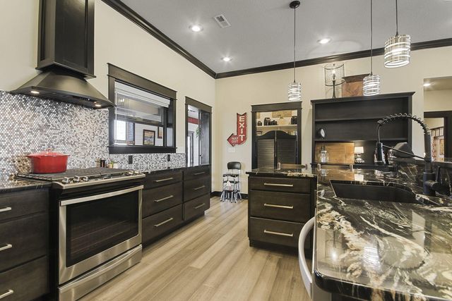 17950 N OLD NUMBER 7, Sturgeon, MO 65284